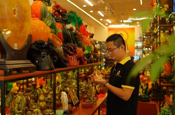 Phong Thủy Minh Tuấn chuyên vật phẩm phong thủy và khai quang điểm nhãn